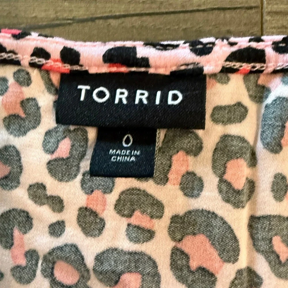 torrid vibrant pink